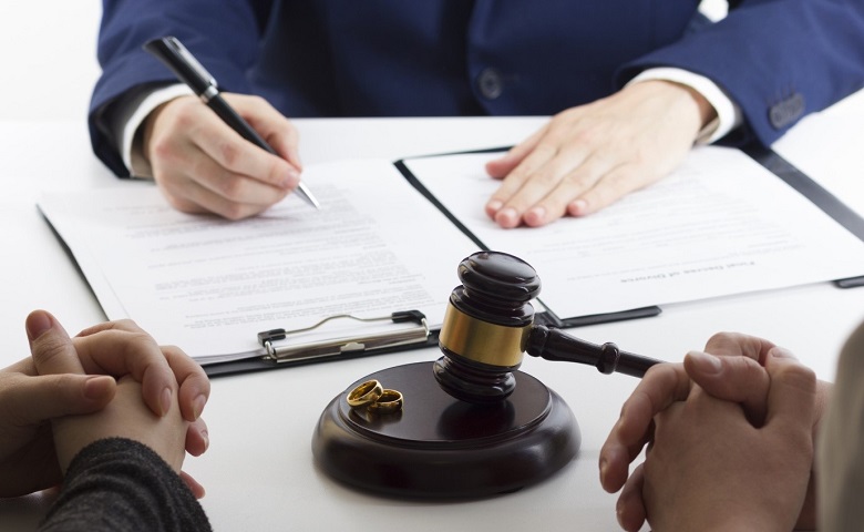 questions to ask a divorce lawyer